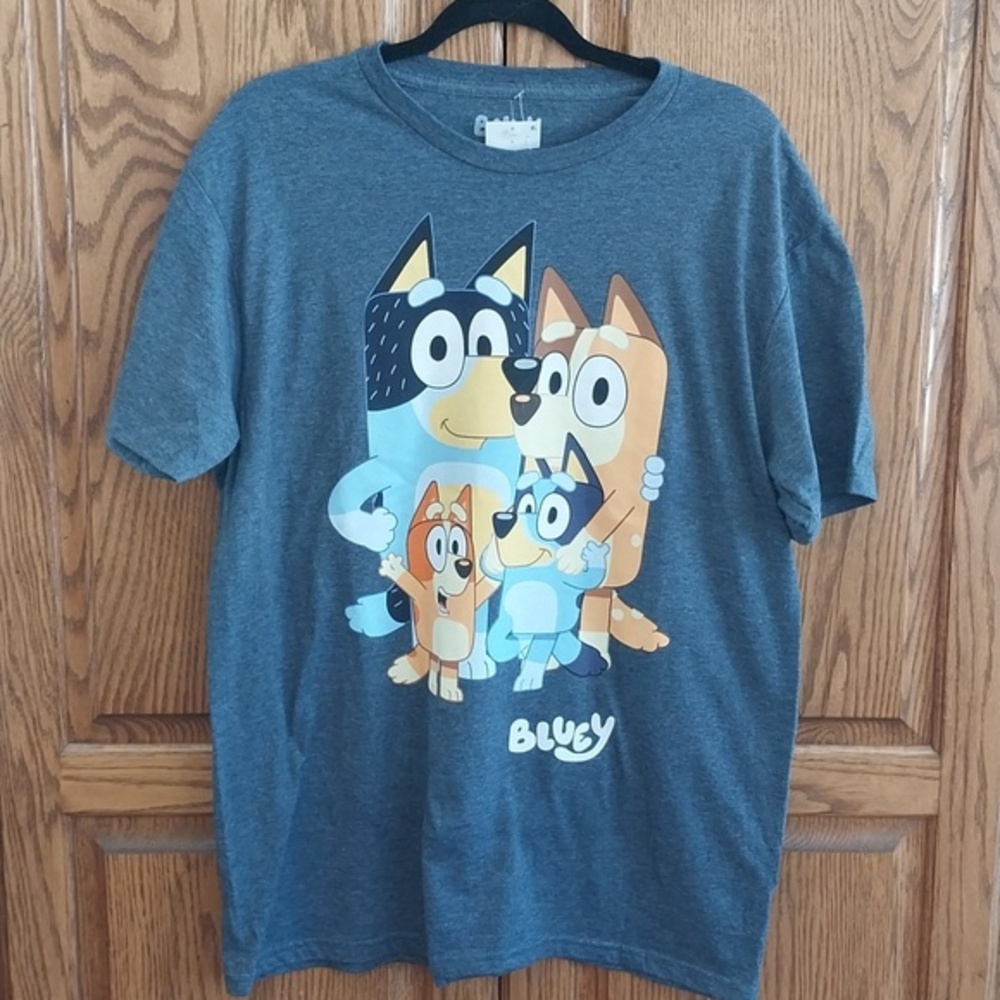 Bluey & Family NWT T-Shirt Men's Size Large Dark Gray Vibrant Graphics Unisex - Picture 3 of 6